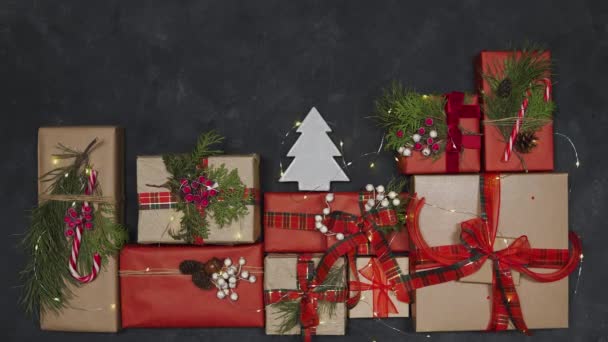 Une Belle Composition Cadeaux Nouvel Sapin Noël Miniature Guirlandes Clignotantes — Video