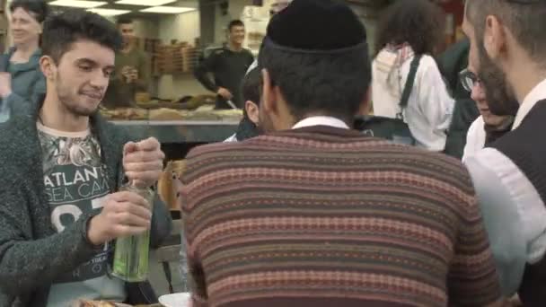 Jerusalem Israel February 2022 Group Young Jewish Guys Sitting Table — Stockvideo