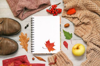 Sonbahar seçimi. Kıyafet ayakkabısı defteri. Sonbahar için planlar