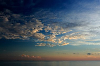 Güneşin doğuşunu ve batışını asla değiştirmeyecek güzel doğal güzellik.