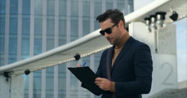 Hold Clipboard Papers Document Write Notes Thoughtful Mature Man Holding — Stock Video
