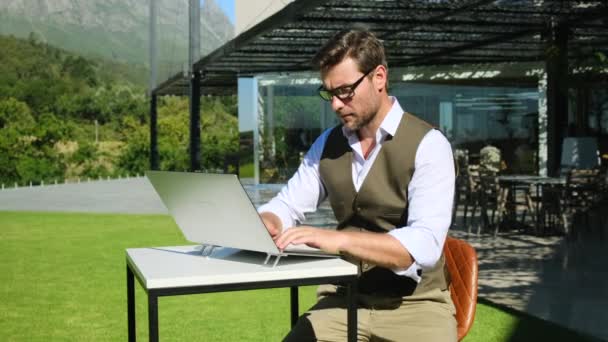 Businessman Typing Laptop Work Cafe Stylish Freelancer White Shirt Concept — Stockvideo