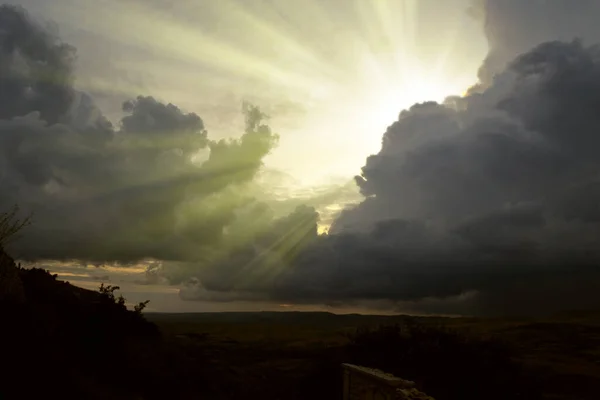 Cloudscape Image Dark Stormy Clouds Blue Sky Sun Beam Rays — Stock Photo, Image