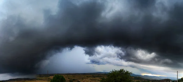 Esquios Amenazantes Nubes Lluvia Fondo Texturizado Cielo Negro Peligro Tormenta —  Fotos de Stock