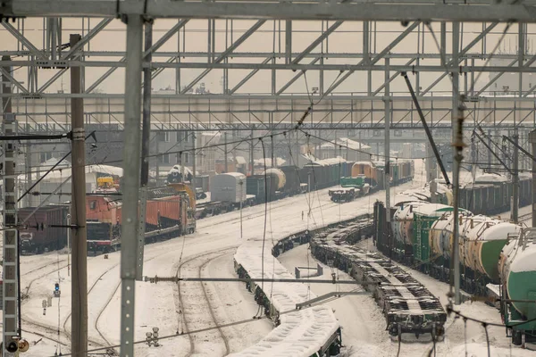 Russische Eisenbahnen im Winter mit Schnee in Moskau — Stockfoto