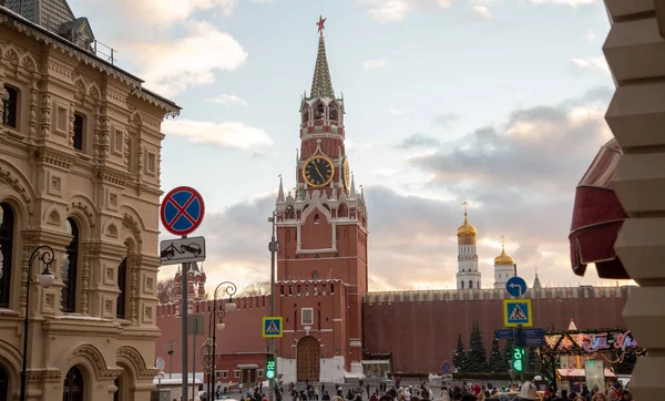 Kreml Wieża Spasska zimą — Zdjęcie stockowe