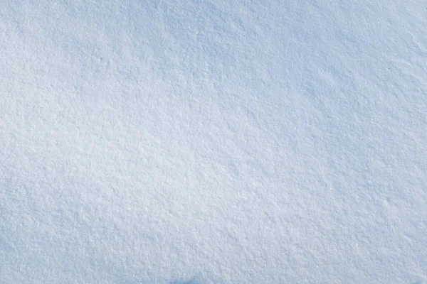 Fundo de neve azul claro para branding, calendário, cartão multicolor, banner, capa, cabeçalho para o site. Textura fresca de neve. Fundo de inverno. Foto de alta qualidade — Fotografia de Stock