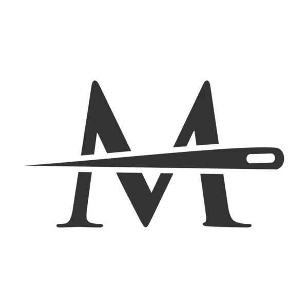 頭文字Mテーラーロゴ 刺繍のための針と糸の組み合わせ ファッション ファブリックテンプレート — ストックベクタ