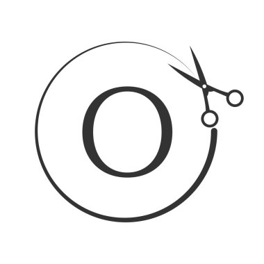 O harfinin üzerinde kuaför ve kuaför logosu. Logotype Konsepti ile Makas Simgesi