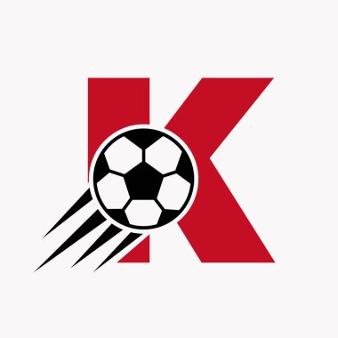 K harfi futbol logosu ve hareket eden futbol simgesi. Futbol Logosu Sembol Vektör Şablonu
