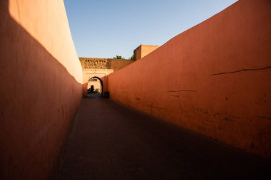 Fas, Afrika 'da geleneksel renkli küçük cadde