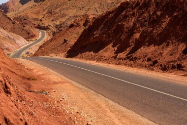 Fas, Afrika 'da geleneksel renkli küçük cadde