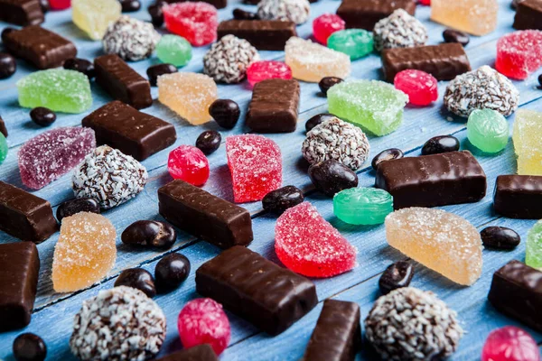 Sortimento Deliciosos Doces Chocolate Fundo Chocolate Doce Isolado — Fotografia de Stock