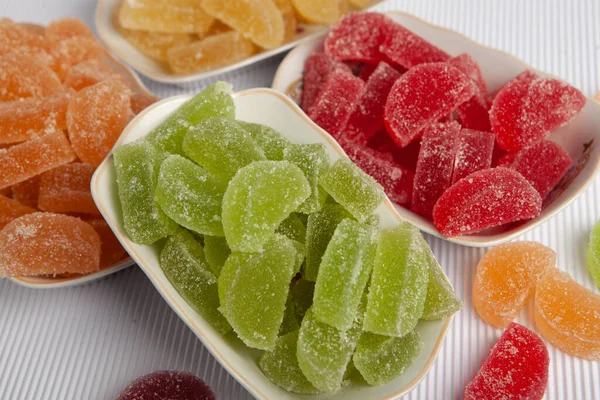 Bir sürü marmelatlı şeker ya da jöleli şeker.