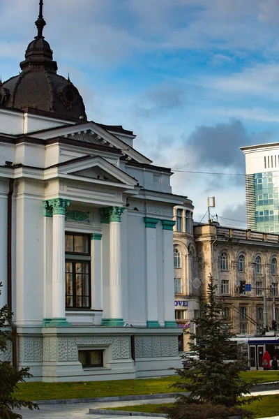 チシナウの建築と通り チシナウの偉大なスティーブンの街 モルドバ — ストック写真