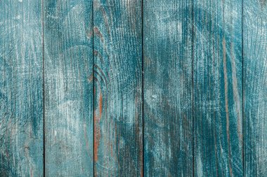 Düğümlü ve tırnak delikli klasik kahverengi ahşap arka plan dokusu. Eski boyalı ahşap duvar. Kahverengi soyut arka plan. Klasik, koyu renk, yatay tahtalar. Kopyalama alanı ile ön görünüm.