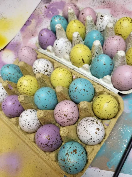 Χειροποίητο Παστέλ Χρωματιστό Φόντο Πασχαλινά Αυγά Ευτυχισμένο Πάσχα Ευχετήρια Κάρτα — Φωτογραφία Αρχείου