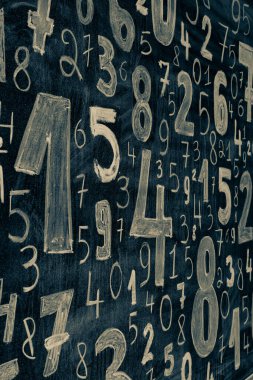 Rakamların geçmişi. Sıfırdan dokuza kadar. Sayıların dokusu. Mali veri kavramı. Matematik. Sayılarla kusursuz desen. finansal kriz konsepti. İş başarısı.