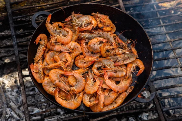 Crujientes Camarones Frescos Cocinados Una Sartén Estado Silvestre Descanse Naturaleza — Foto de Stock