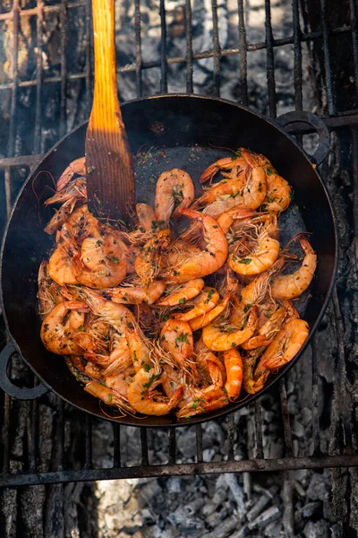 Crujientes Camarones Frescos Cocinados Una Sartén Estado Silvestre Descanse Naturaleza — Foto de Stock