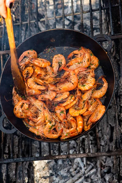 Crujientes Camarones Frescos Cocinados Una Sartén Estado Silvestre Descanse Naturaleza — Foto de Stock