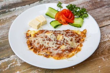 Krep ve yumurtalı ideal kahvaltı.. 