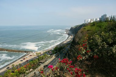 Peru 'nun başkenti Lima' daki güzel koloni binaları ve sokakları.