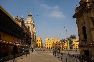 Peru başkentindeki güzel koloni binaları ve sokaklar, LimaEditoryal fotoğraf.
