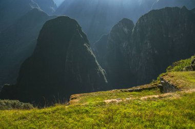 Peru 'daki World Machu Picchu mucizesi. İnka kutsal şehir kalıntılarıyla And Dağları 'nın güzel manzarası. 