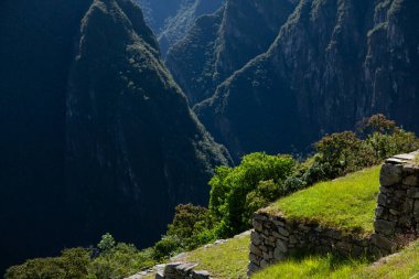 Peru 'daki World Machu Picchu mucizesi. İnka kutsal şehir kalıntılarıyla And Dağları 'nın güzel manzarası. 