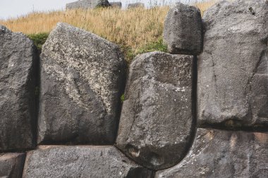 Cusco, Peru 'daki Sacsayhuaman kalesi. Taş duvar arkaplanı.