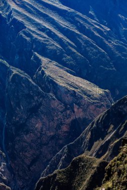 Peru 'daki Colca Kanyonu manzarası. O, dünyadaki en derin kanyonlardan biridir. Latin Amerika 'nın güzel doğası.