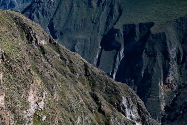 Peru 'daki Colca Kanyonu manzarası. O, dünyadaki en derin kanyonlardan biridir. Latin Amerika 'nın güzel doğası.