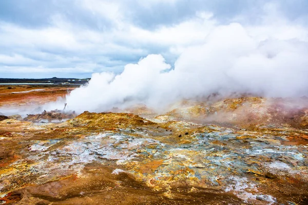 Zeer Mooi Landschap Ijsland Zomer Onschuldige Natuur Een Vulkanisch Eiland — Stockfoto