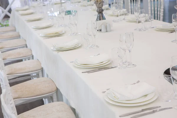Empty Banquet Hall Ready Receive Guests Summer Terrace White Festive — Stockfoto