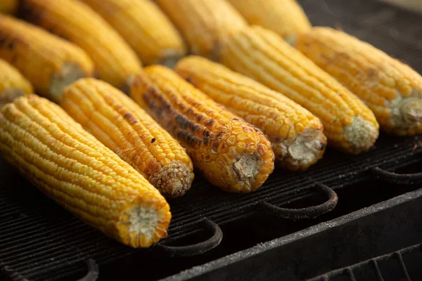 Fresh Roasted Grilled Corncobs Grilled Corn Sale Street — Stock Photo, Image