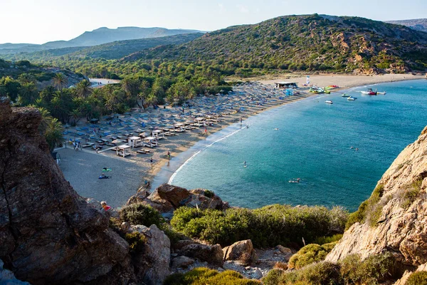 Egy Gyönyörű Táj Egy Strand Fehér Homokkal Kristálytiszta Víz Sziget — Stock Fotó