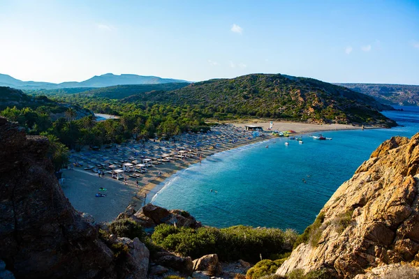 Красивый Пейзаж Пляжем Белым Песком Чистой Водой Греческого Острова Крит — стоковое фото