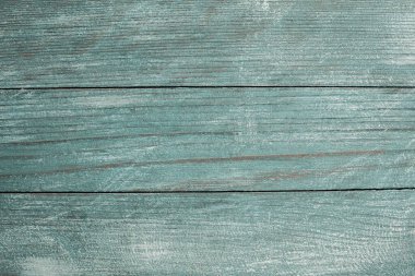 Düğümlü ve tırnak delikli klasik ahşap arka plan dokusu. Eski boyalı ahşap duvar. Ahşap, koyu renk yatay tahtalar. Kopyalama alanı ile ön görünüm. 