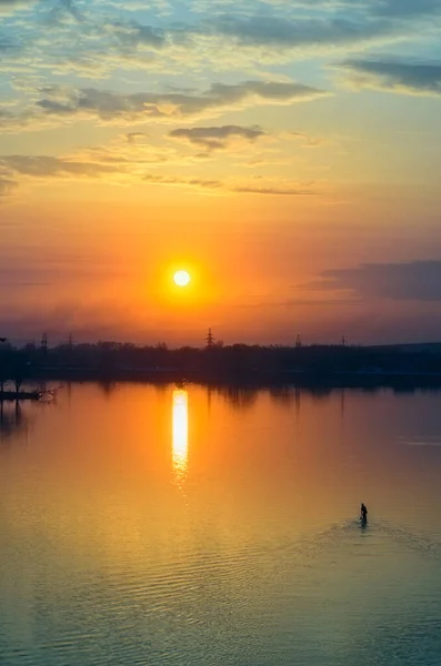 Sonnenuntergang Auf Dem Fluss Swjaga Und Silhouette Des Paddlers Kajak — Stockfoto