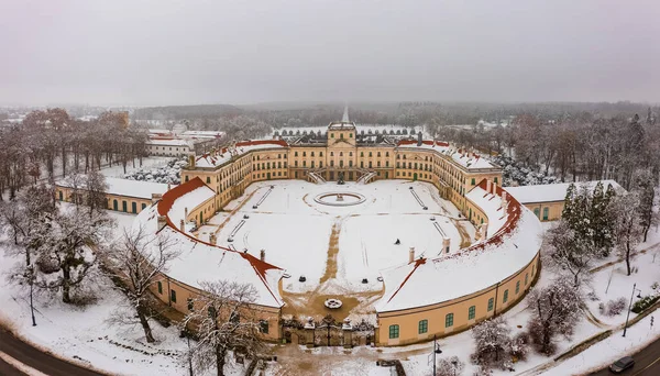 Fertod Macaristan Karlı Bir Kış Gününde Sopron Yakınlarındaki Güzel Esterhazy — Stok fotoğraf