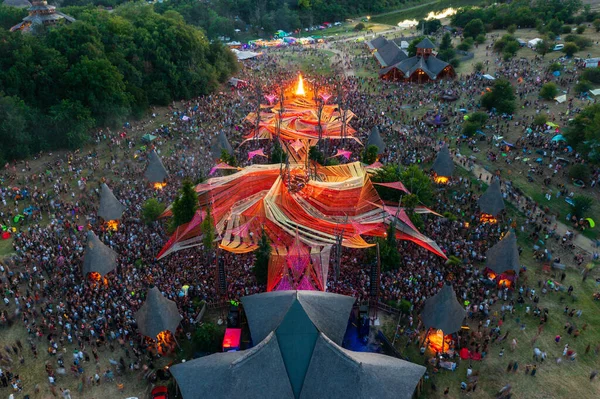 Dadpuszta Hungary August 2022 Dancing Crowd Ozora Festival Opening Ceremony — Foto de Stock