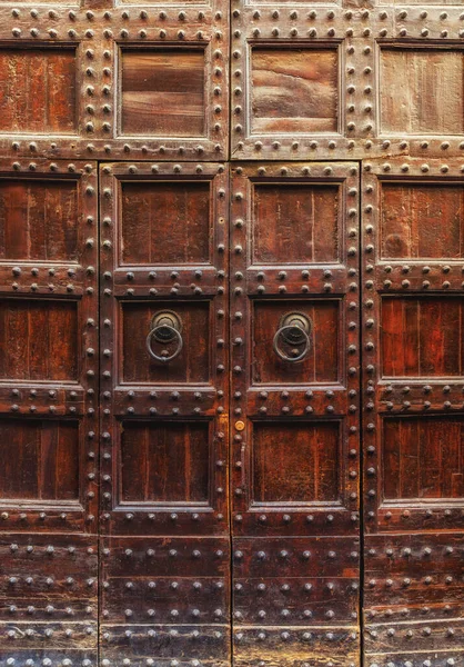 Puerta de madera vieja, estilo rústico. — Foto de Stock