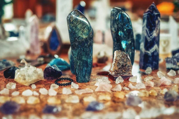 Θεραπευτικό Κρύσταλλο Δέμα Crystal Healing Decor Άλμα Διαφόρων Χρωματιστών Πολύτιμων — Φωτογραφία Αρχείου