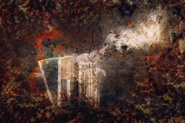 Arıları dumanla işlemek için duman arıcısı. Eski fotoğraf efekti