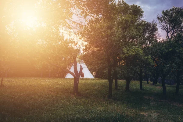 White Teepee Indian Tent Standing Beautiful Landscape — 스톡 사진