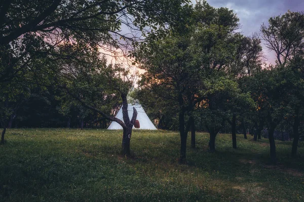 White Teepee Indian Tent Standing Beautiful Landscape — 스톡 사진