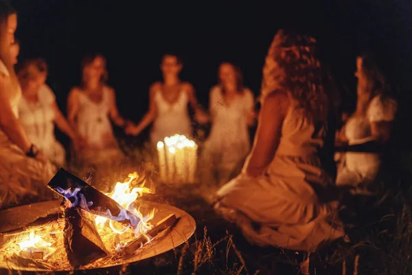 Women Night Ceremony Ceremony Space — Stockfoto