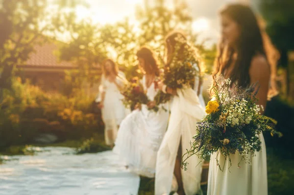 Women Beautiful Bouquets Hand Sunset — Stockfoto