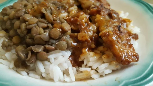 Delicious Plate Caribbean Lentils Fish Rice Better Know Caribbean Rice — ストック写真